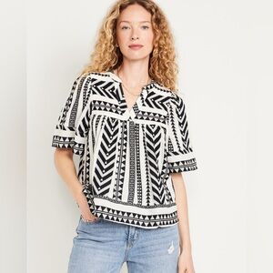 EUC Old Navy Bell Sleeve Blouse